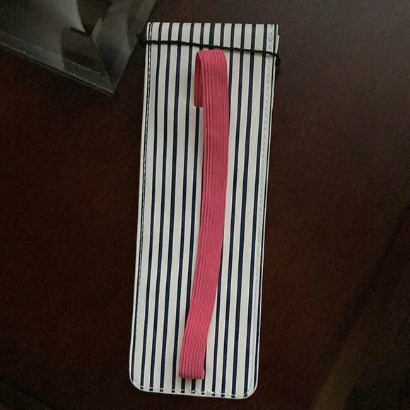 NWT Vera Bradley Pen Pouch- Pattern: Water Bouquet Stripe - Picture 6 of 7